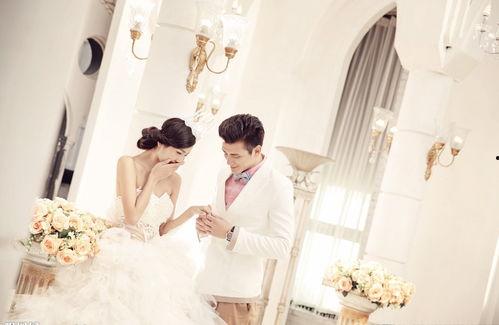 结婚照男女吃瓜视频大全,结婚照男女吃瓜视频大盘点