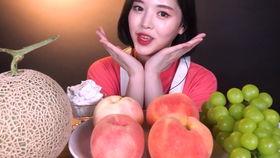 吃葡萄视频哈密瓜,葡萄视频里的甜蜜诱惑