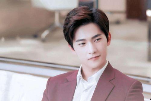 杨洋吃瓜解说全部视频大全,揭秘娱乐圈幕后故事