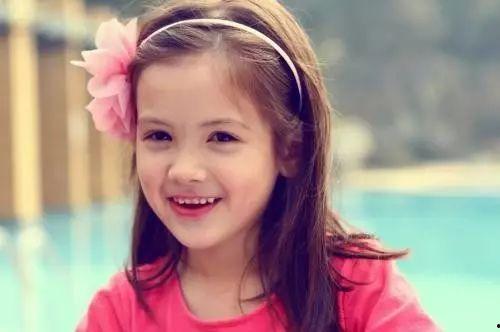 吃瓜少女小菲视频,揭秘娱乐圈幕后故事